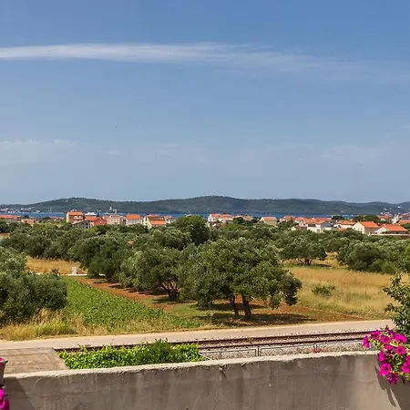 Topalli Apartment