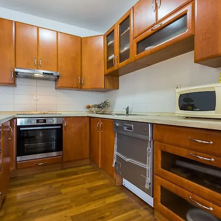 Topalli Apartment *